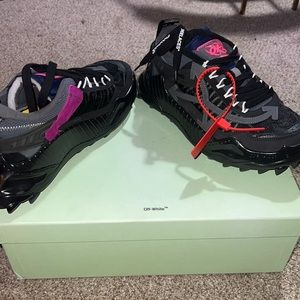 Off-White sneakers black size 7 men